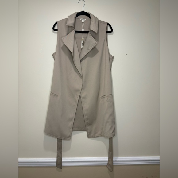Max Studio Light Tan vest Coat - Picture 2 of 5